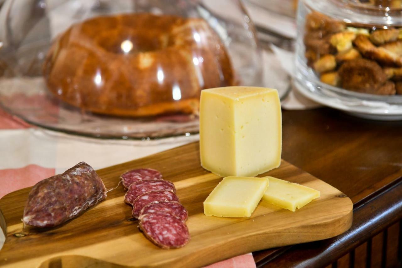 קאסקיה Agriturismo La Valle Dei Bronzetti מראה חיצוני תמונה